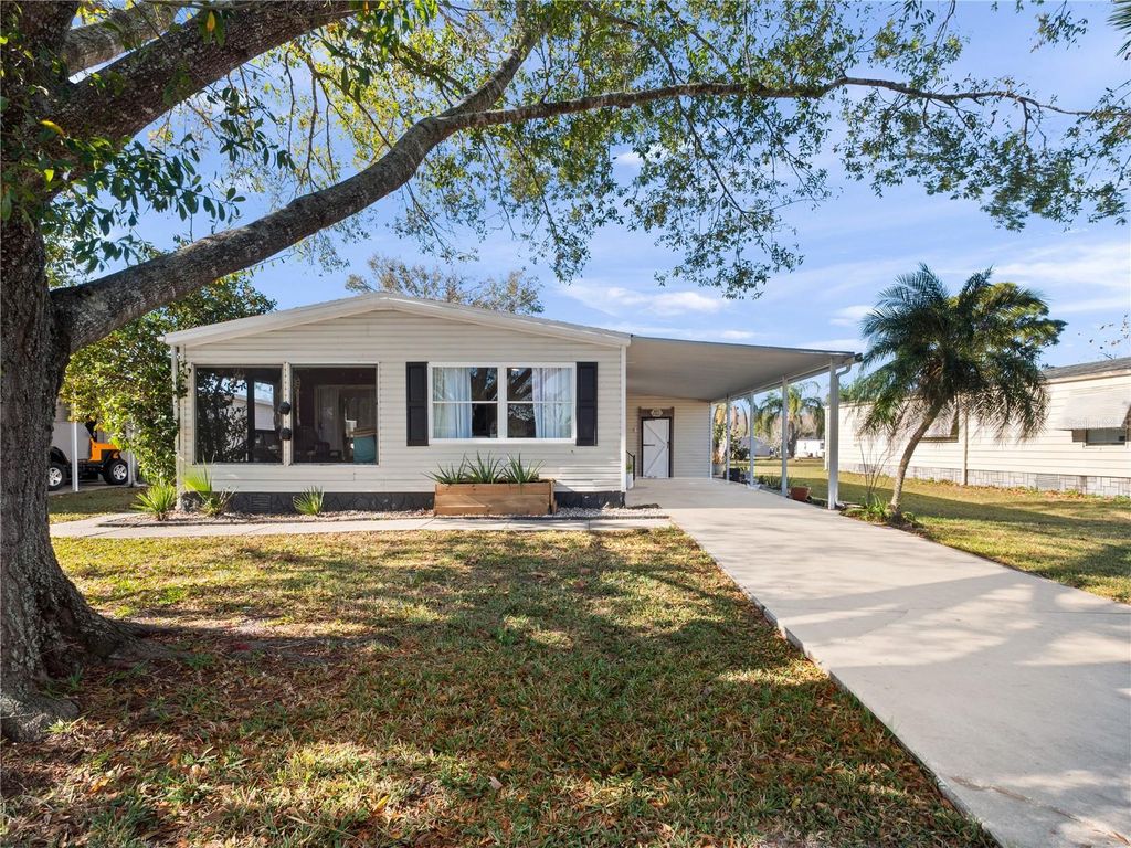 216 ELLSWORTH DRIVE, Kissimmee, FL 34758