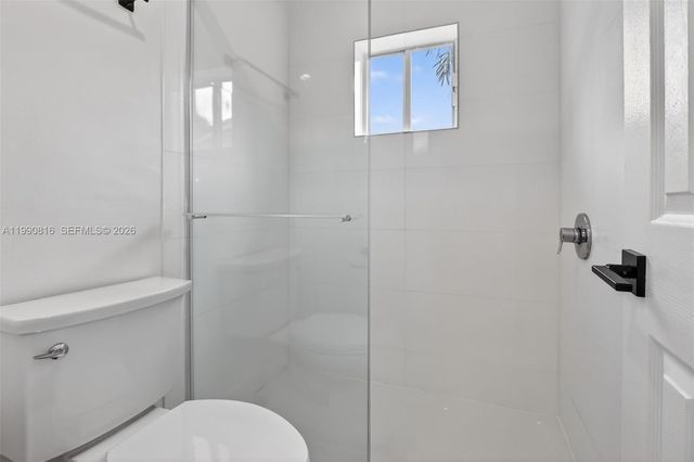 4219 Cherrywood Ct, Weston, FL 33331