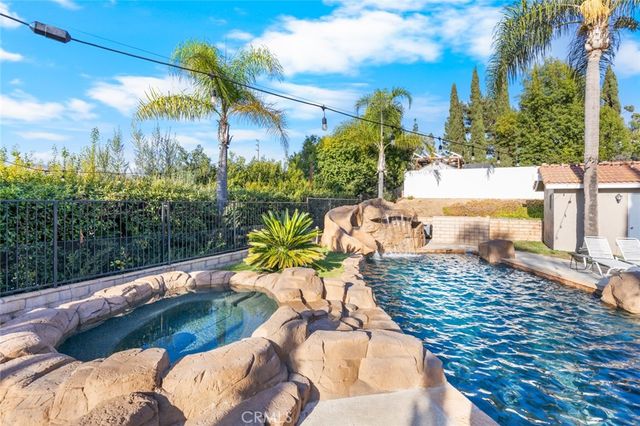 19831 Caprice, Yorba Linda, CA 92886