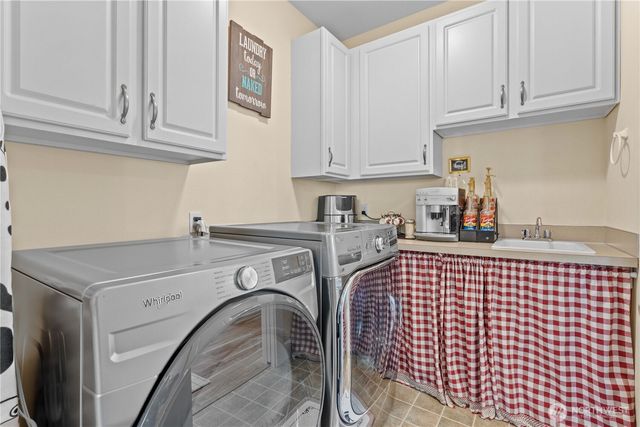 2010 26th Place SE, Puyallup, WA 98372