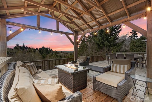 2010 26th Place SE, Puyallup, WA 98372