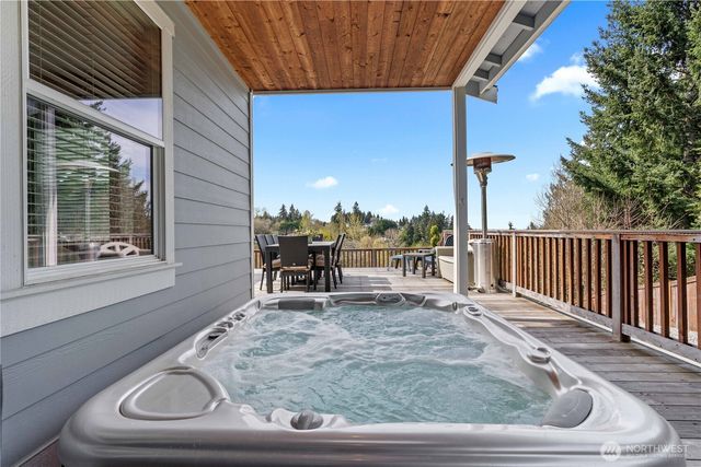 2010 26th Place SE, Puyallup, WA 98372