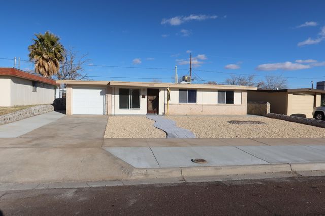 10052 KENWORTHY Drive, El Paso, TX 79924