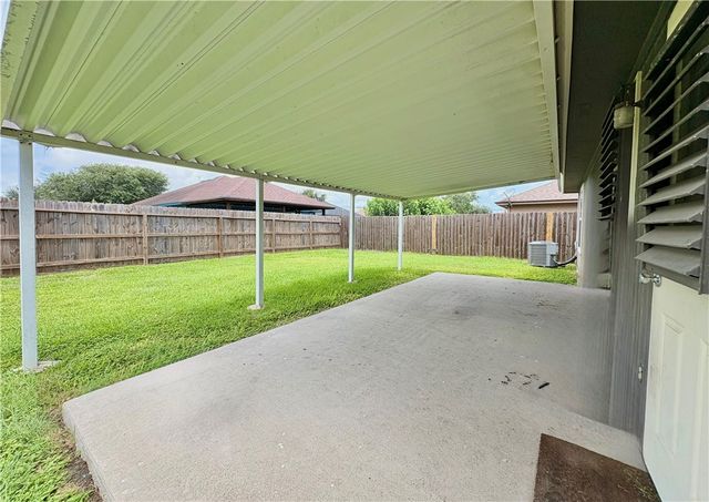 1709 Chisolm Trai, Corpus Christi, TX 78410