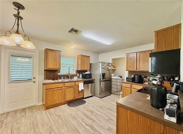 1709 Chisolm Trai, Corpus Christi, TX 78410