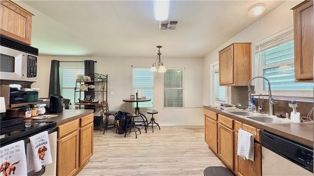 1709 Chisolm Trai, Corpus Christi, TX 78410