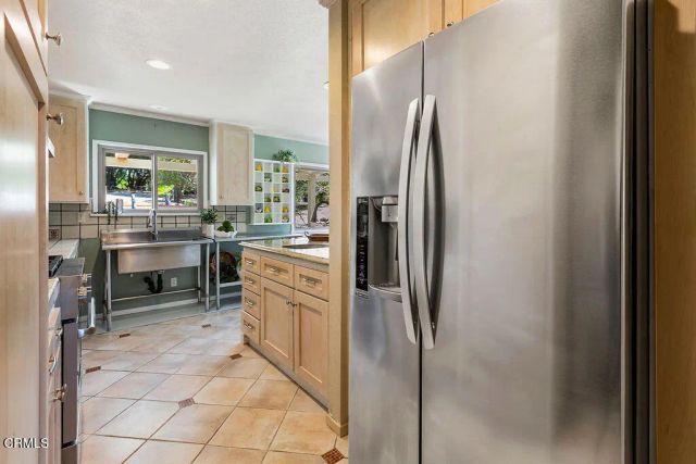 567 Avocado Place, Camarillo, CA 93010