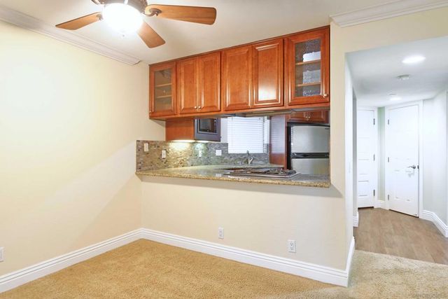 7509 Draper Ave 306, La Jolla, CA 92037