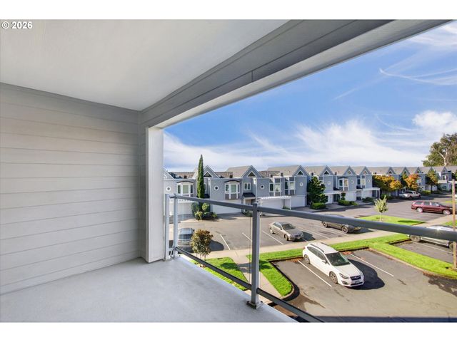 520 Se COLUMBIA RIVER Dr 216, Vancouver, WA 98661