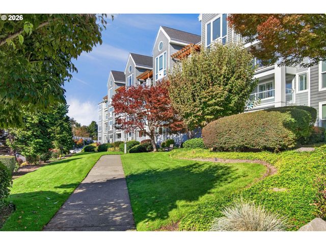 520 Se COLUMBIA RIVER Dr 216, Vancouver, WA 98661