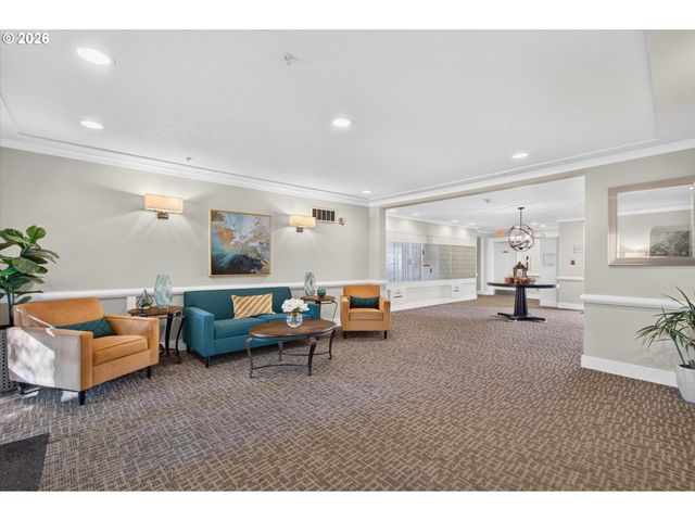 520 Se COLUMBIA RIVER Dr 216, Vancouver, WA 98661