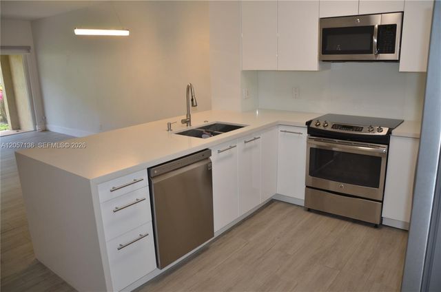 351 SW 121st Ave, Pembroke Pines, FL 33025