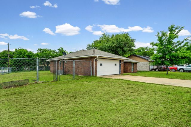 4022 William Street, Sachse, TX 75048