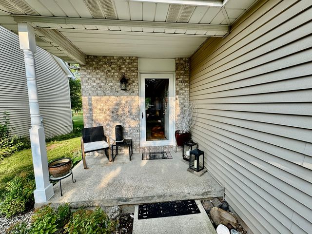 1177 Golf Court, Dekalb, IL 60115