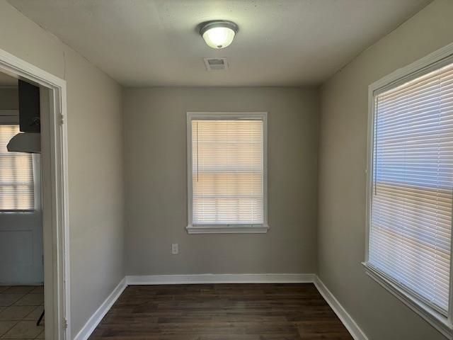 2736 DUNN AVE, Memphis, TN 38114