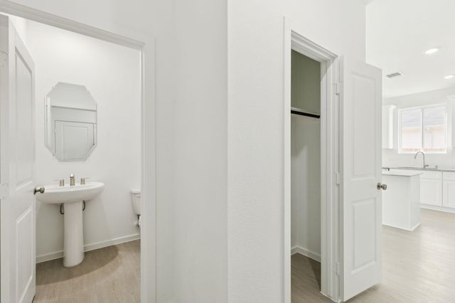 427 Ruby Ford Drive, Baytown, TX 77523