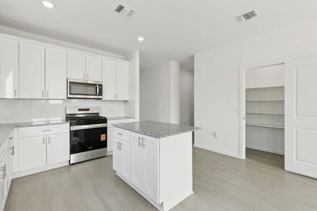 427 Ruby Ford Drive, Baytown, TX 77523