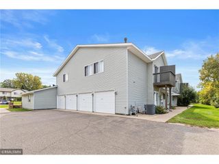 1612 Helena Road, Oakdale, MN 55128
