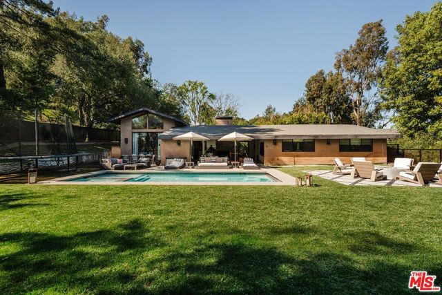 15490 Milldale Drive, Los Angeles, CA 90077