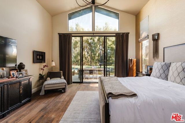 15490 Milldale Drive, Los Angeles, CA 90077