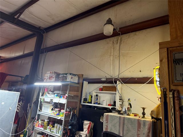 101 E Frederick Street E, Riesel, TX 76682