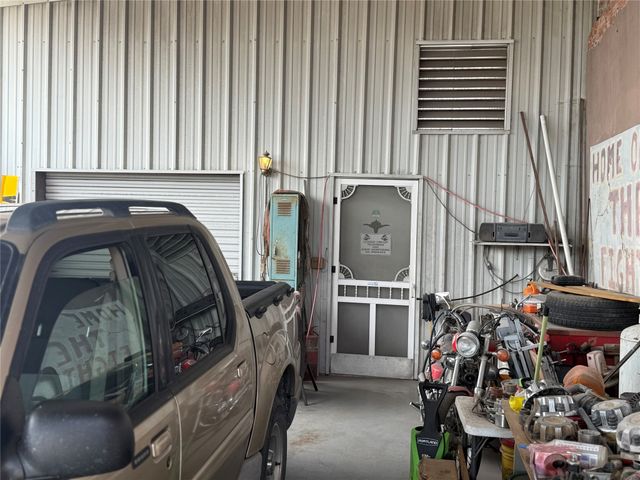 101 E Frederick Street E, Riesel, TX 76682