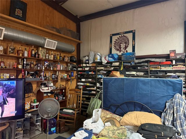 101 E Frederick Street E, Riesel, TX 76682