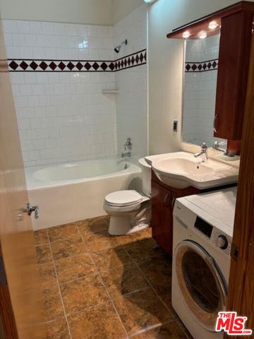 312 W 5th Street 313, Los Angeles, CA 90013