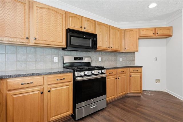 140 Magnolia Creek Drive, Canton, GA 30115
