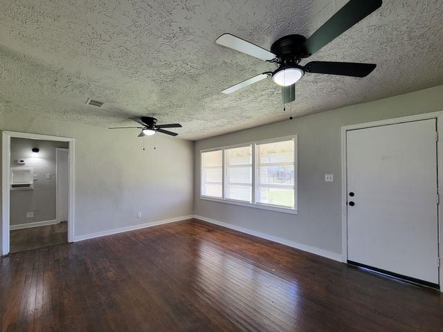 5815 Southseas Street, Houston, TX 77033