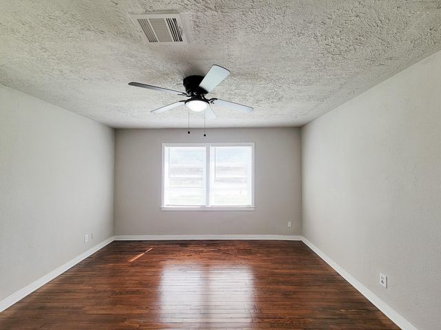 5815 Southseas Street, Houston, TX 77033