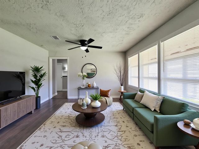 5815 Southseas Street, Houston, TX 77033