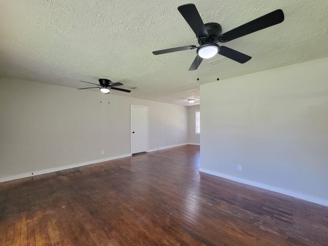 5815 Southseas Street, Houston, TX 77033