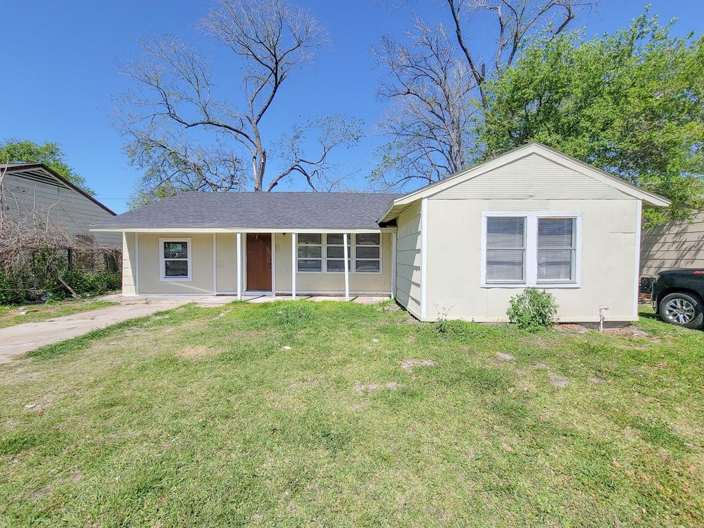 5815 Southseas Street, Houston, TX 77033