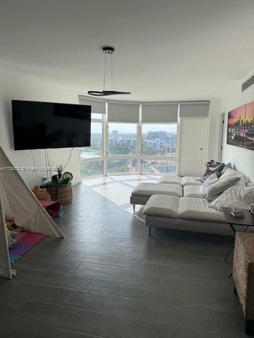 3375 N Country Club Dr 1409, Aventura, FL 33180