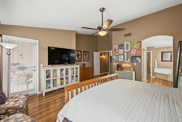 8450 W MCRAE Way, Peoria, AZ 85382