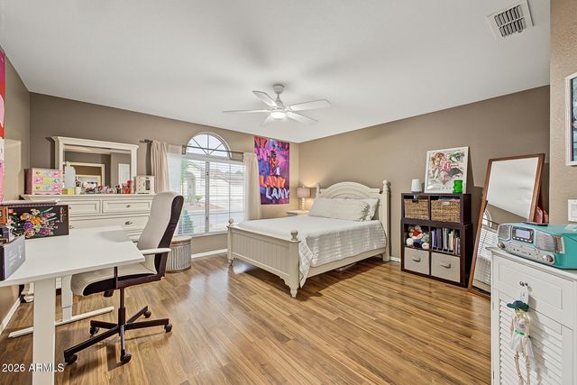 8450 W MCRAE Way, Peoria, AZ 85382
