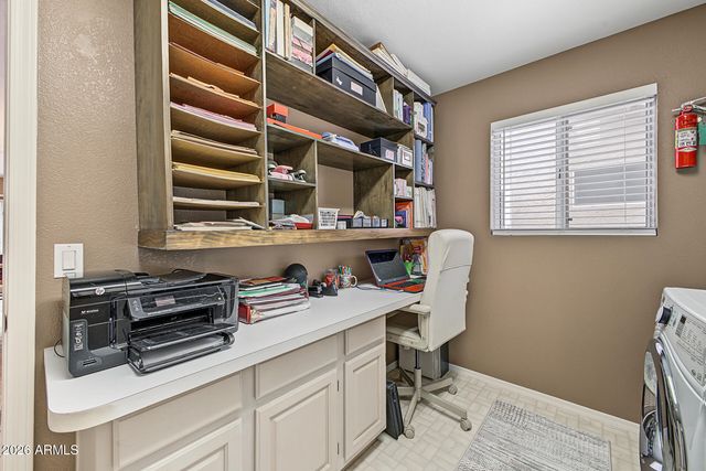 8450 W MCRAE Way, Peoria, AZ 85382
