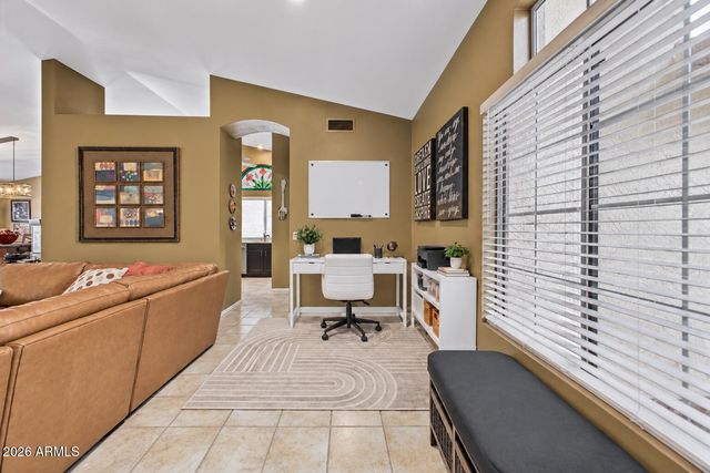 8450 W MCRAE Way, Peoria, AZ 85382
