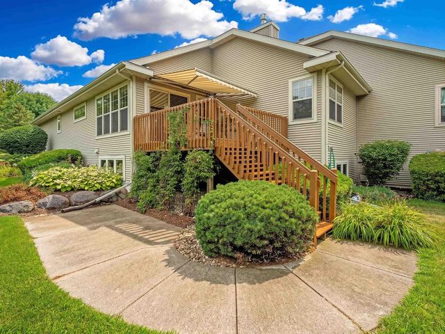 6027 CANYON Parkway, Mcfarland, WI 53558