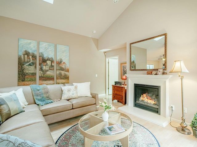 6027 CANYON Parkway, Mcfarland, WI 53558