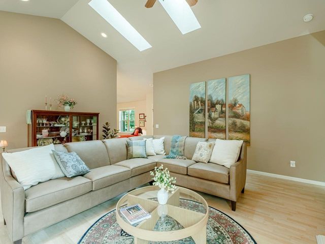 6027 CANYON Parkway, Mcfarland, WI 53558