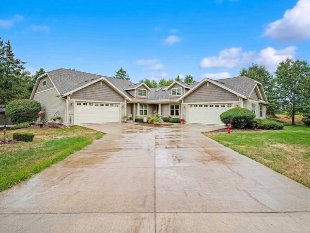 6027 CANYON Parkway, Mcfarland, WI 53558