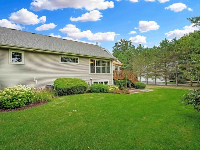 6027 CANYON Parkway, Mcfarland, WI 53558