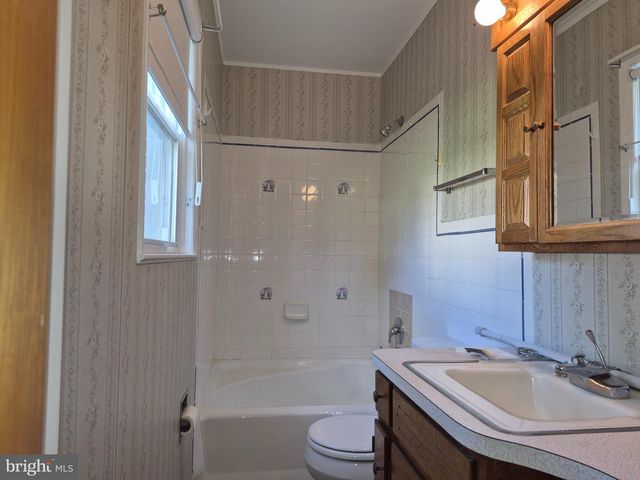 332 COLORADO STREET, Chambersburg, PA 17202
