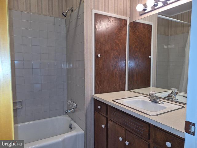 332 COLORADO STREET, Chambersburg, PA 17202