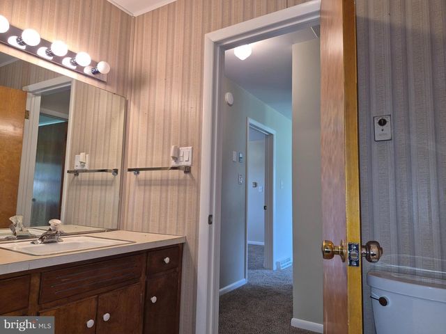 332 COLORADO STREET, Chambersburg, PA 17202