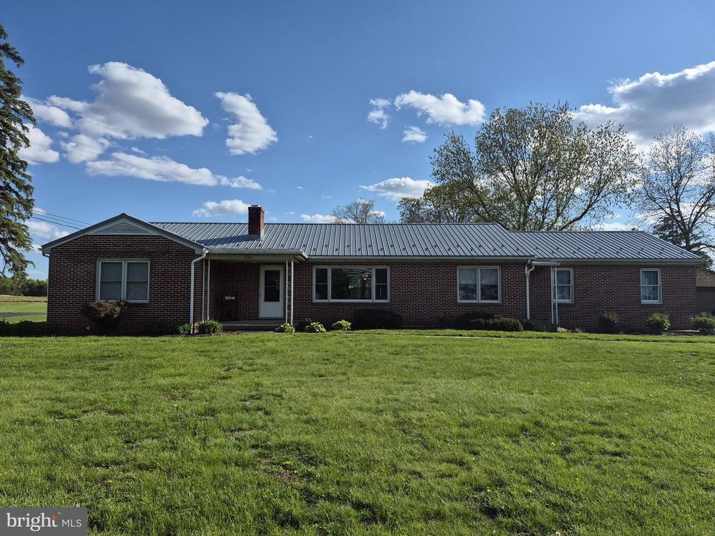 332 COLORADO STREET, Chambersburg, PA 17202