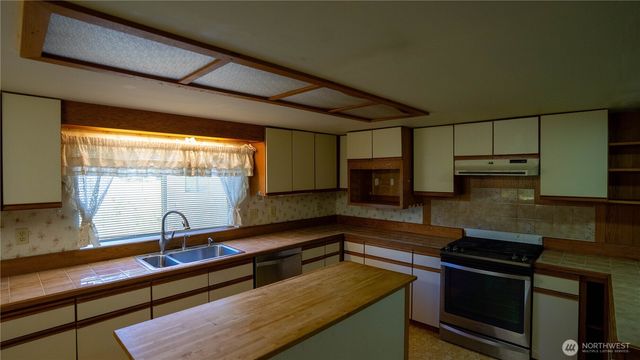 11806 SE 192nd Street, Renton, WA 98058