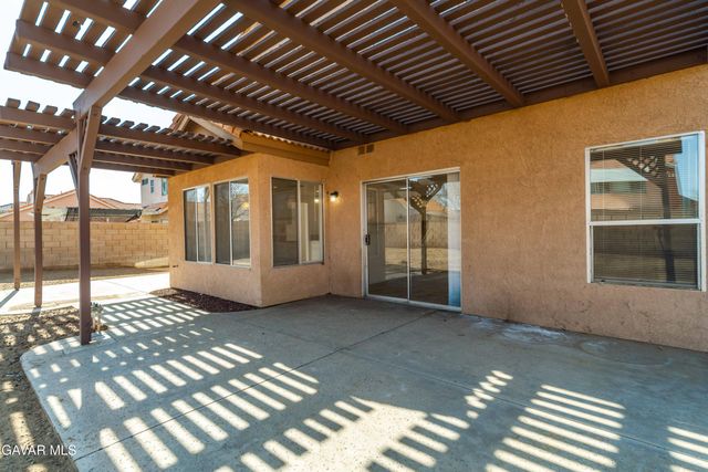 43742 Rialto Drive, Lancaster, CA 93535